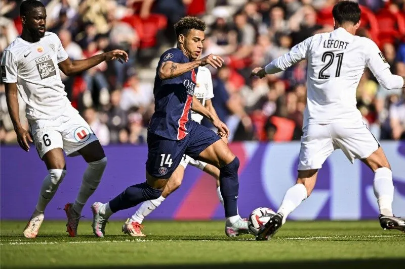Angers nhiều khả năng sẽ chịu thất bại trước PSG